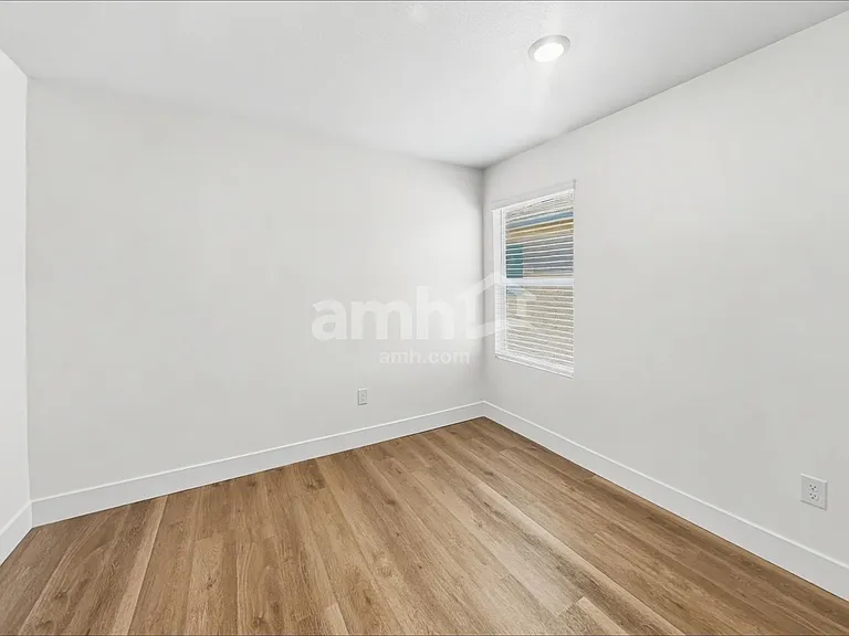9579 Marchmont Rd — Photo 13