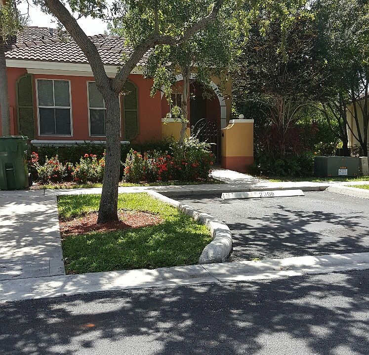 1st image of 2308 NE 42nd Cir