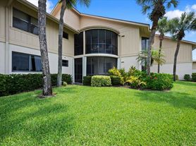 16913 Waterbend Dr