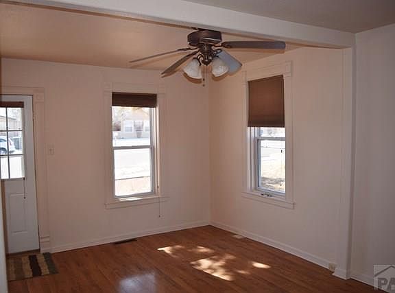 5th image of 1535 E 9th St