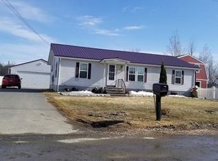 76 Shepherd Dr, Bangor, ME 04401