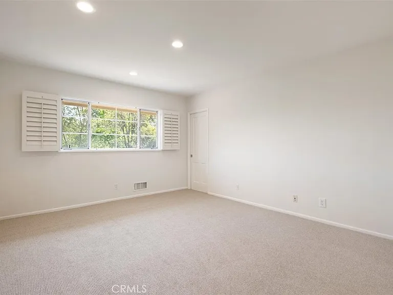 3969 Longridge Studio Ctr — Photo 25