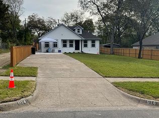 914 S Edgefield Ave, Dallas, TX 75208