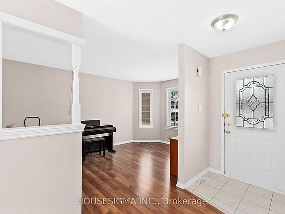 5th image of 433 Rayner Rd