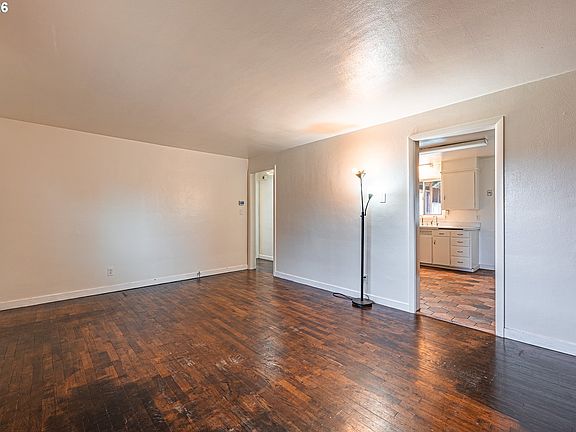 3rd image of 630 Gilbert St