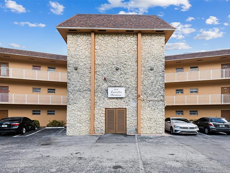 5031 W Oakland Park Blvd #309 — Photo 22