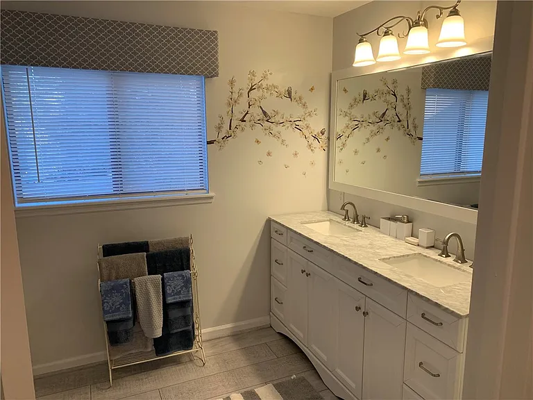 115 Harbor Lights Dr — Photo 22