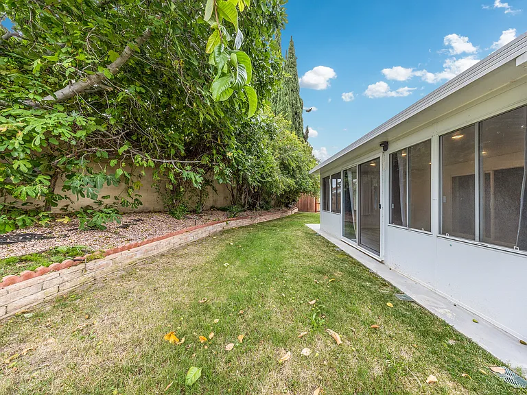 15937 La Ronda Cir — Photo 37