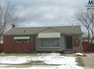 24260 Ithaca St, Oak Park, MI 48237