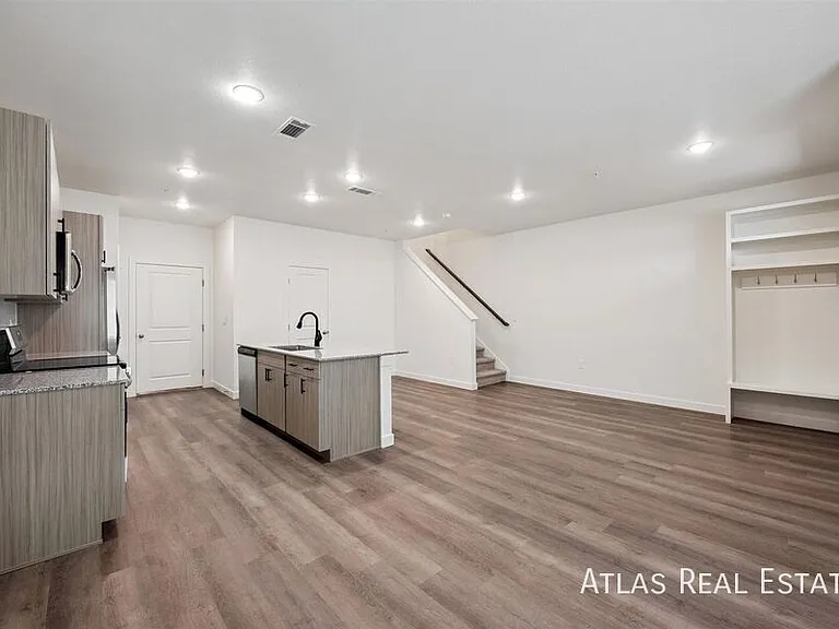 The Villas at Ridgeline Vista — Photo 136