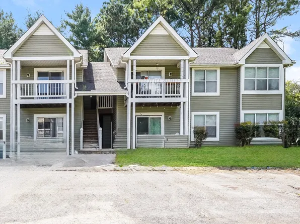 Creekwood Apartments