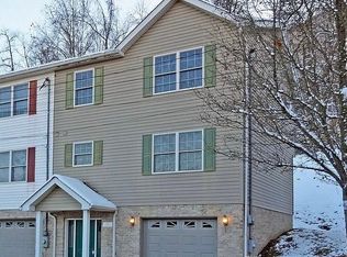 822 Tremont St, Morgantown, WV 26505