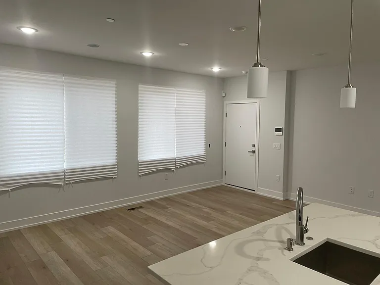 2156 N Darien St #1 — Photo 5