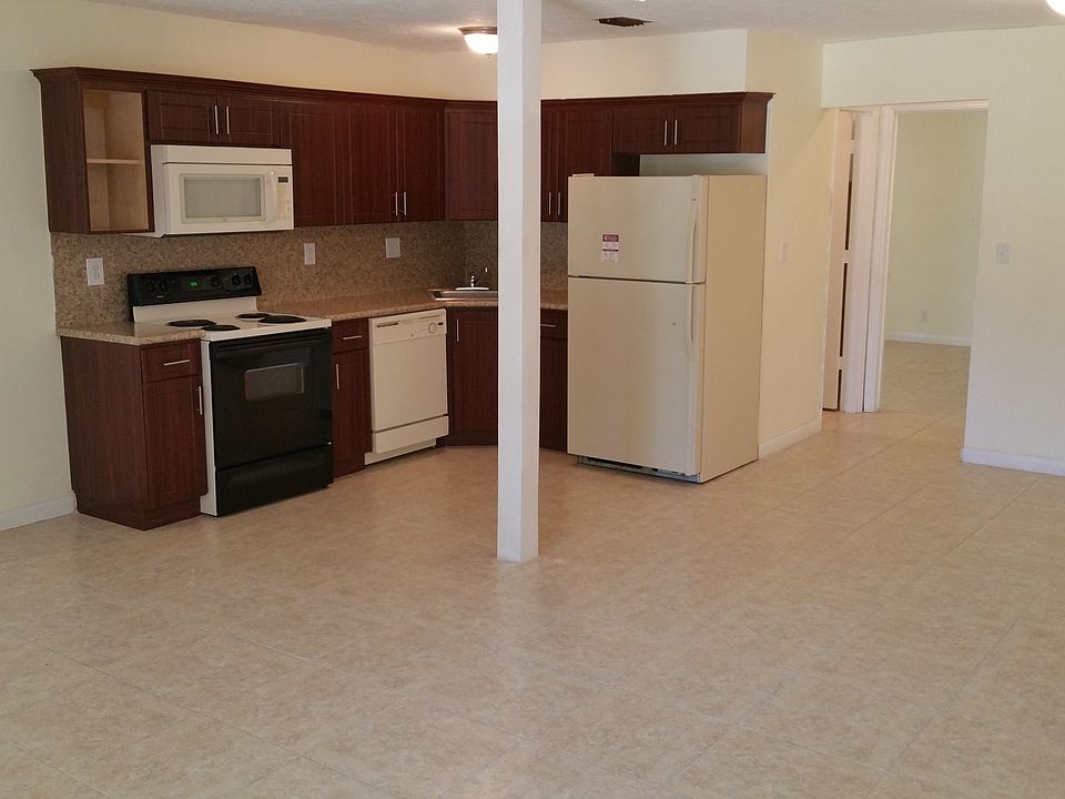 family room/ kitchen