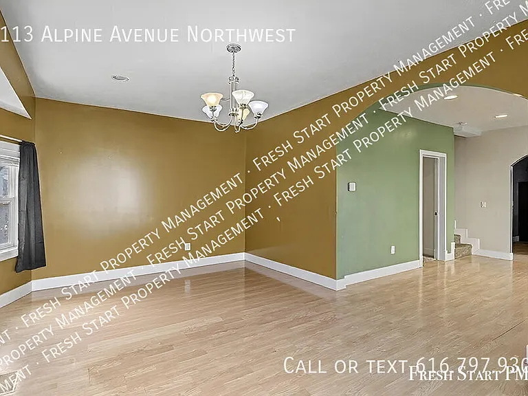 1113 Alpine Ave NW — Photo 9