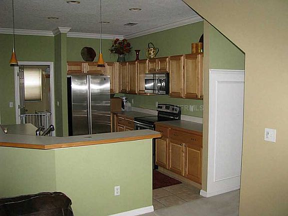 3rd image of 223 Farrington Ln