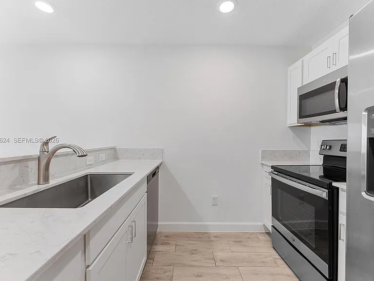5010 Genove Pl #5010 — Photo 26