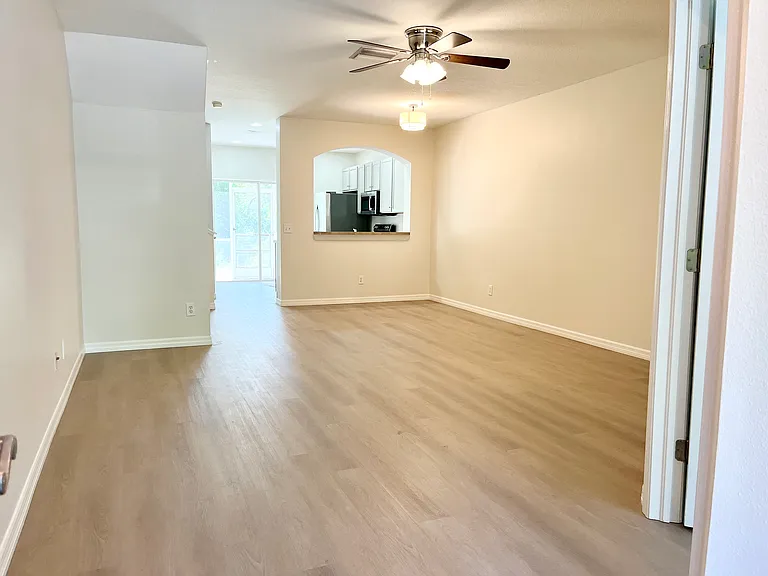 5884 Fishhawk Ridge Dr — Photo 2
