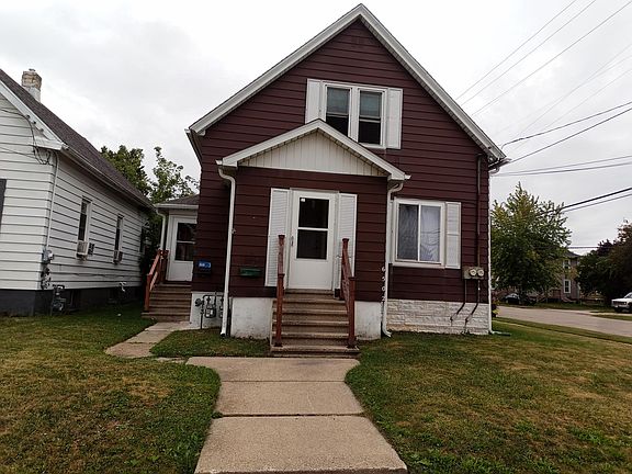 Front lower level entrance
