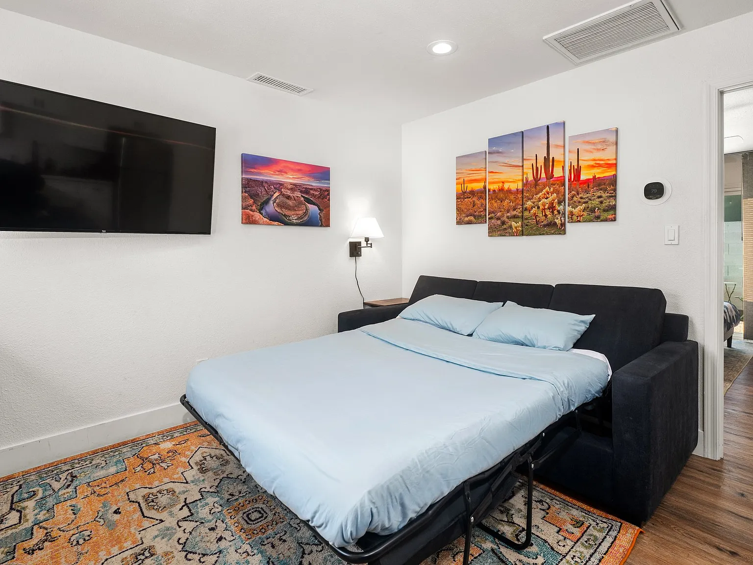 Furnished 1BR | In-Unit Laundry |All Utils Incl | DT PHX | Ideal for Travel Nurses & Relocators - #3 — Photo 4