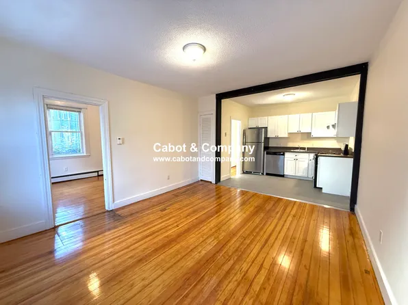 18 Roberts St, Brookline, MA