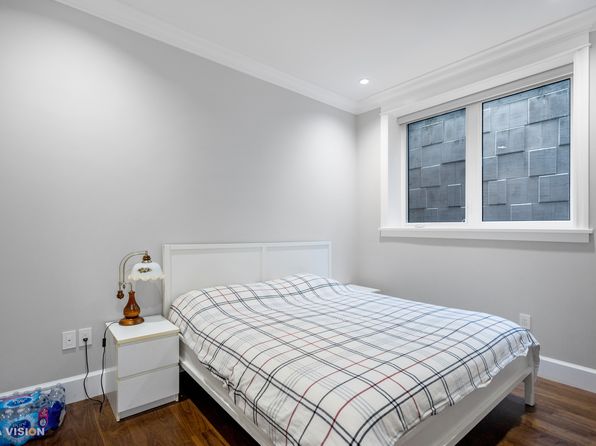 5 bedroom rental in Vancouver — photo 15