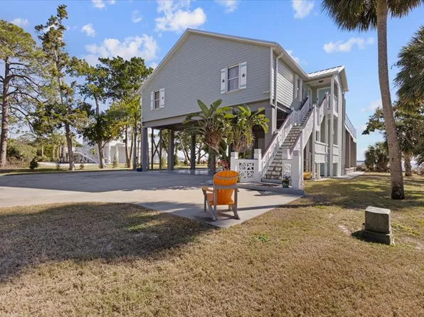 16550 Airport Rd, Cedar Key, FL 32625