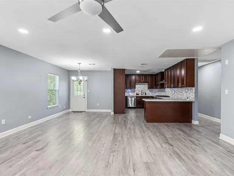 3853 Rosedale St — Photo 9