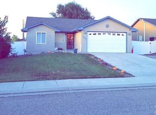 2323 Meadowlark Ln, Pueblo, CO 81008