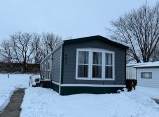 605 Tanglewood Rd, Matteson, IL 60443