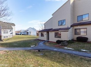 28 Sycamore Ct, Highland Mills, NY