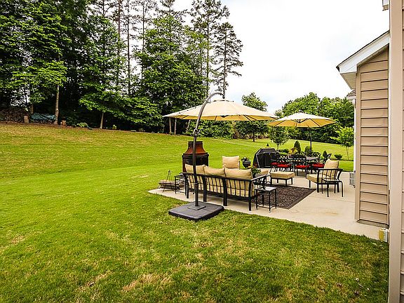 4th image of 6617 Walton Hall Ct