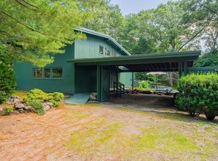 37 Peacock Farm Rd, Lexington, MA 02421