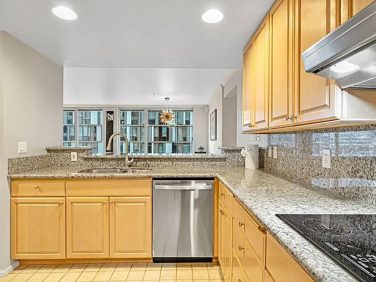 177 107th Ave NE #1508 — Photo 10