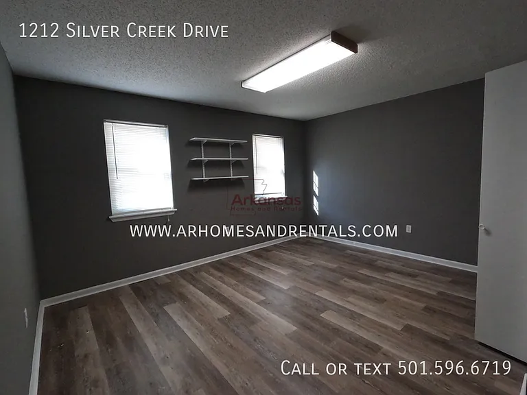 1212 Silver Creek Dr — Photo 26