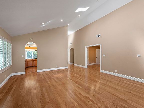 5th image of 4008 Ashbrook Cir