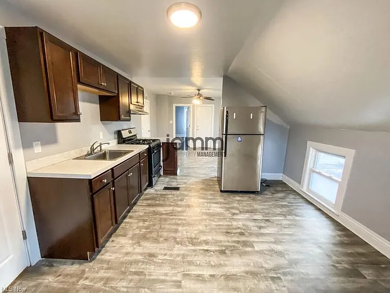 5816 Madison Ave #UPPER — Photo 3