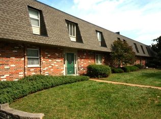 1076 Raritan Dr, Saint Louis, MO 63119