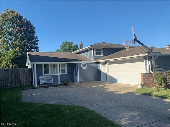 3rd image of 25212 Chase Dr