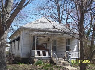 121 W Washington St, Virginia, IL 62691