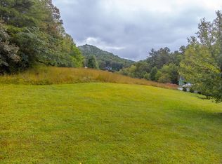 1 Sunset Mountain Trl, Franklin, NC 28734