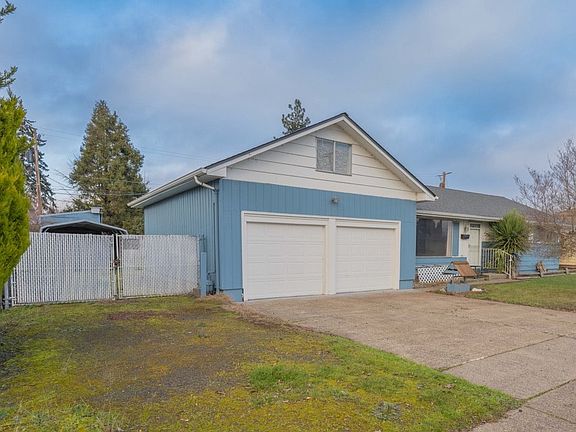 3rd image of 212 Hayden Bridge Way