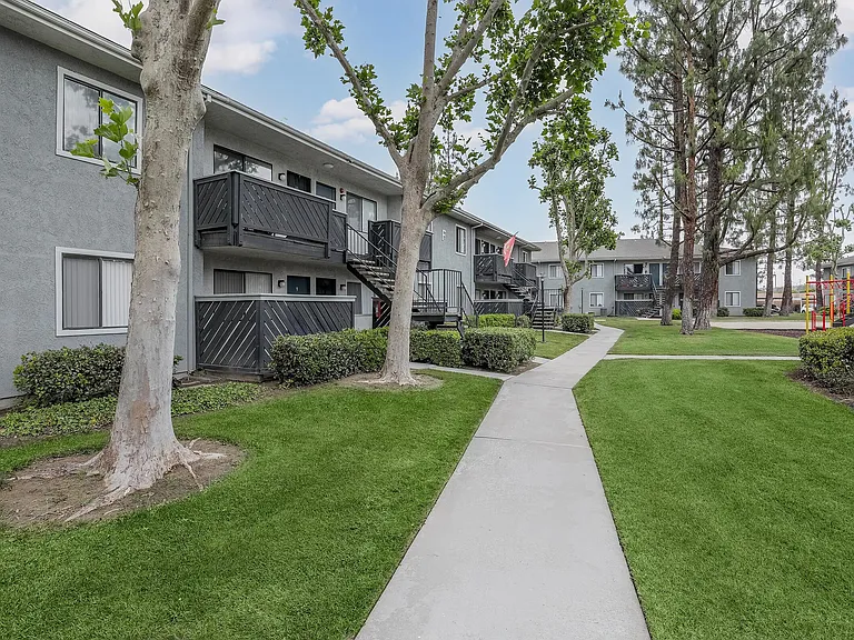 Creekside Village — Photo 9