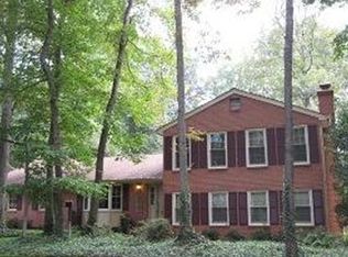 12003 Westwood Hills Dr, Herndon, VA 20171