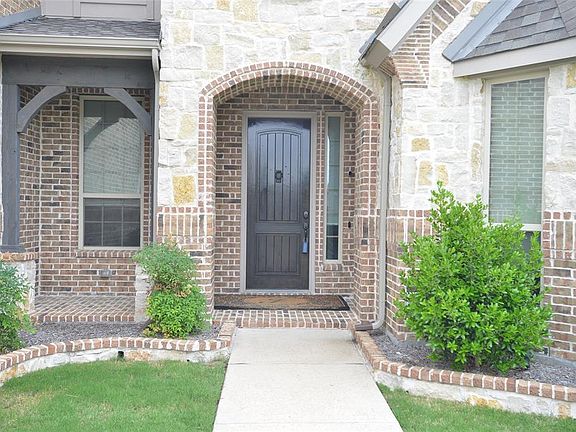 2nd image of 461 Tablerock Dr
