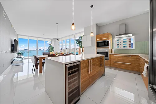 2020 N Bayshore Dr #710 Photo 1