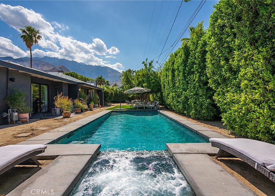 1st image of 250 W Cortez Rd