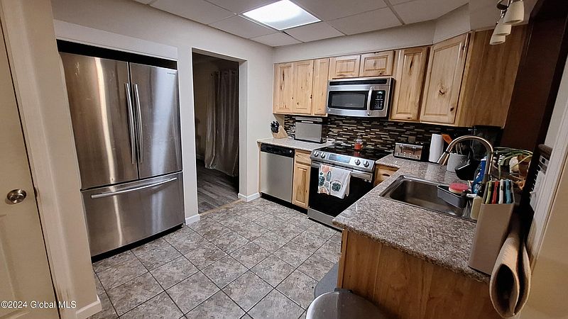 5th image of 85 4th Street