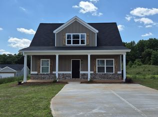 234 Charlotte Cir, Statham, GA