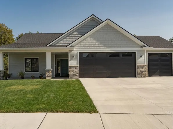 2211 Red Pine Ln SW, Rochester, MN 55902